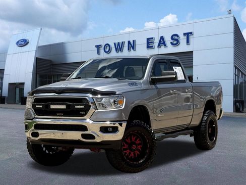 Used 2021 RAM 1500 Big Horn AWD/4WD image 1