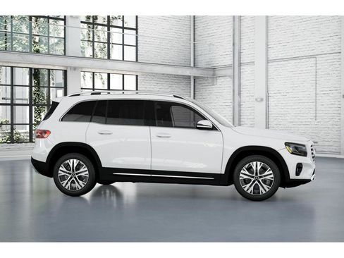 New 2026 Mercedes-Benz GLB 250 4MATIC image 15