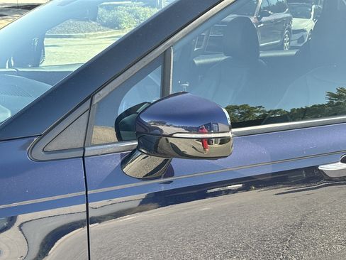 Certified 2025 Kia Carnival FWD image 29