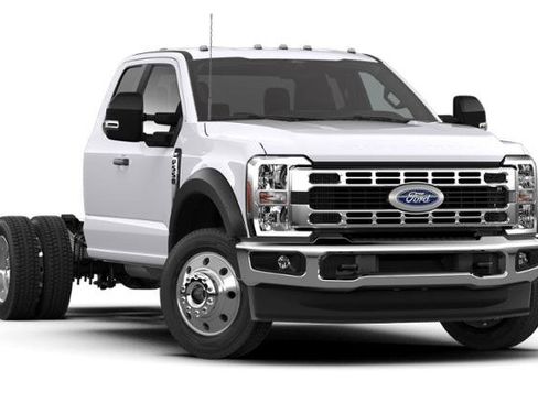 New 2026 Ford F550 4x4 Supercab Super Duty w/ XLT Value Package image 4