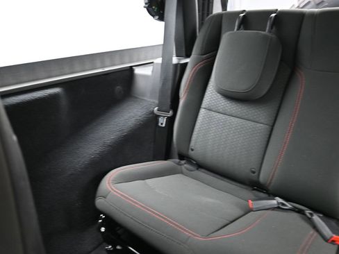 Used 2020 Jeep Wrangler Rubicon image 25