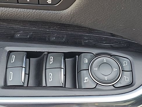 Used 2019 Cadillac XT4 Premium Luxury w/ Technology Package AWD/4WD image 28
