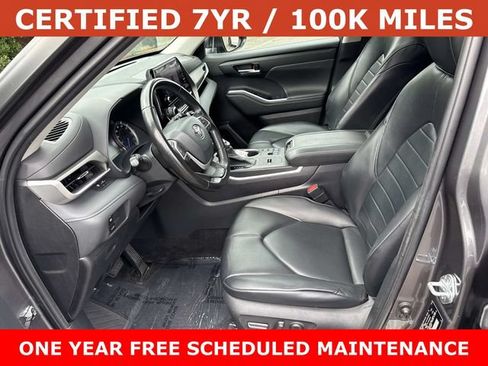 Used 2023 Toyota Highlander XLE AWD/4WD image 13
