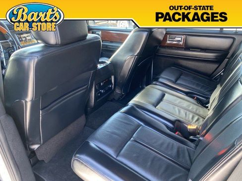 Used 2017 Lincoln Navigator Select image 23