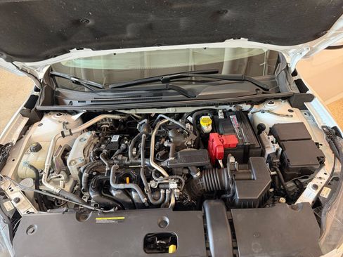 Used 2025 Nissan Sentra SV FWD image 26