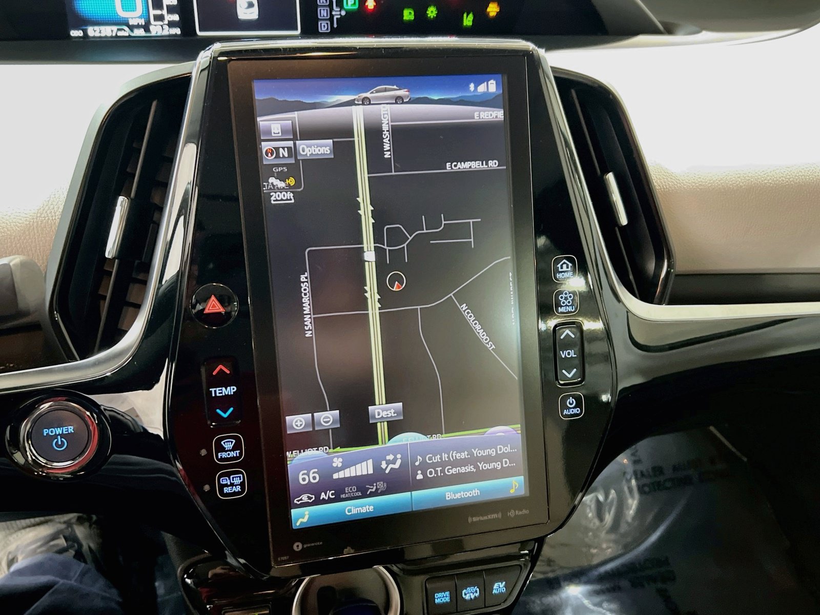 Used 2020 Toyota Prius Prime FWD image 9