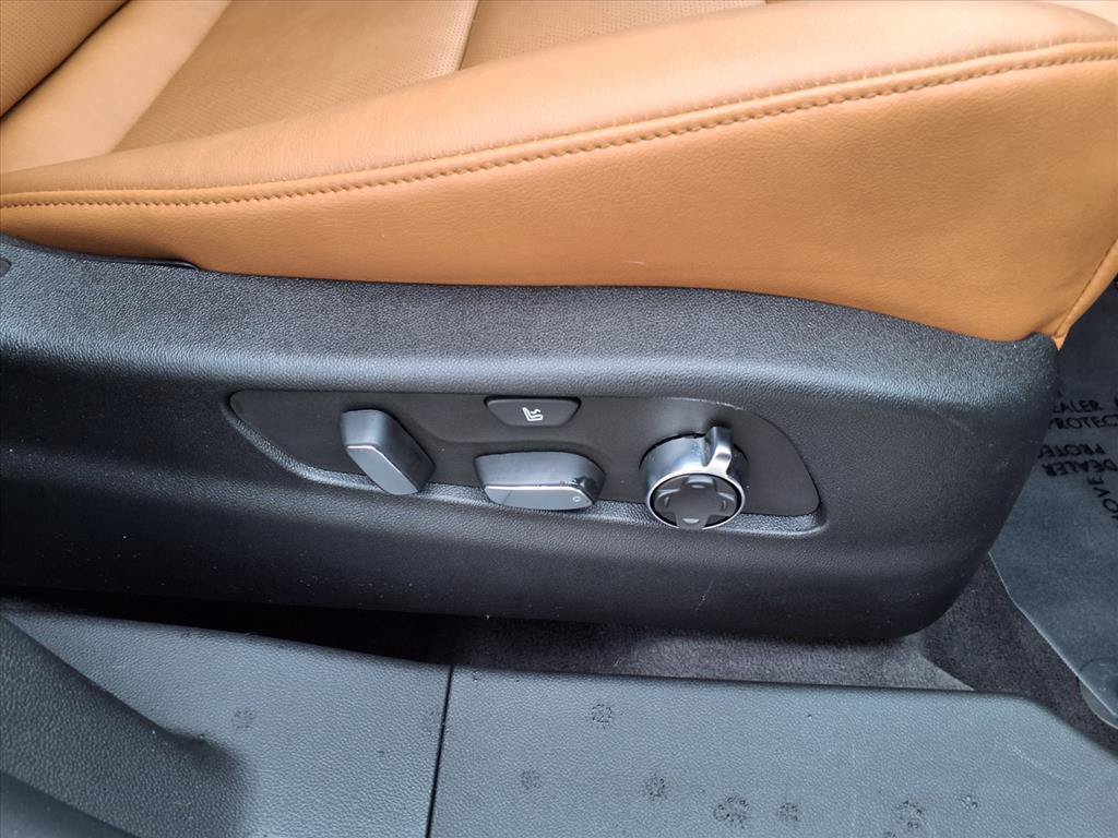 Used 2024 Cadillac XT4 Sport FWD image 10