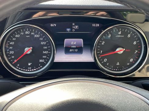 Used 2017 Mercedes-Benz E 300 image 27