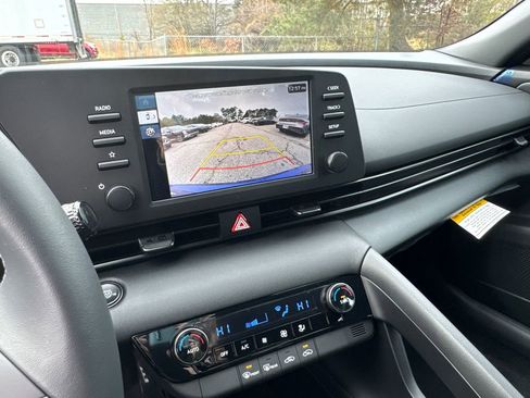 New 2026 Hyundai Elantra Sport FWD image 18