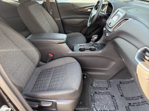 Used 2024 Chevrolet Equinox LT FWD image 13