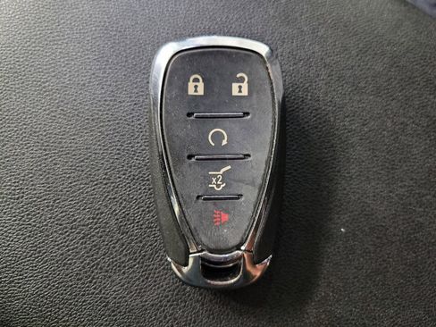 Used 2024 Chevrolet Equinox LT w/ LPO, Floor Liner Package FWD image 32