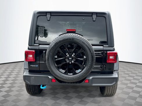 Used 2023 Jeep Wrangler Unlimited Sahara image 7