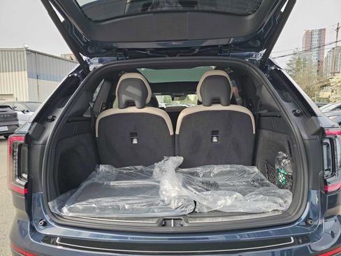 New 2026 Volvo EX90 Ultra image 17