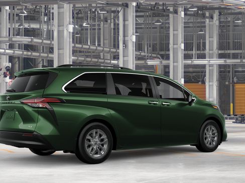 New 2026 Toyota Sienna XLE FWD image 10