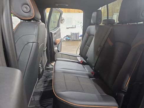 New 2026 GMC Canyon AT4 image 13