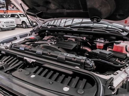 Used 2024 GMC Sierra 3500 Pro w/ Convenience Package image 43