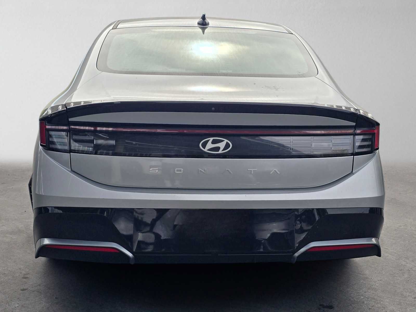 Used 2024 Hyundai Sonata SEL FWD image 4