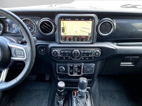 Used 2023 Jeep Wrangler Unlimited Sahara AWD/4WD image 12