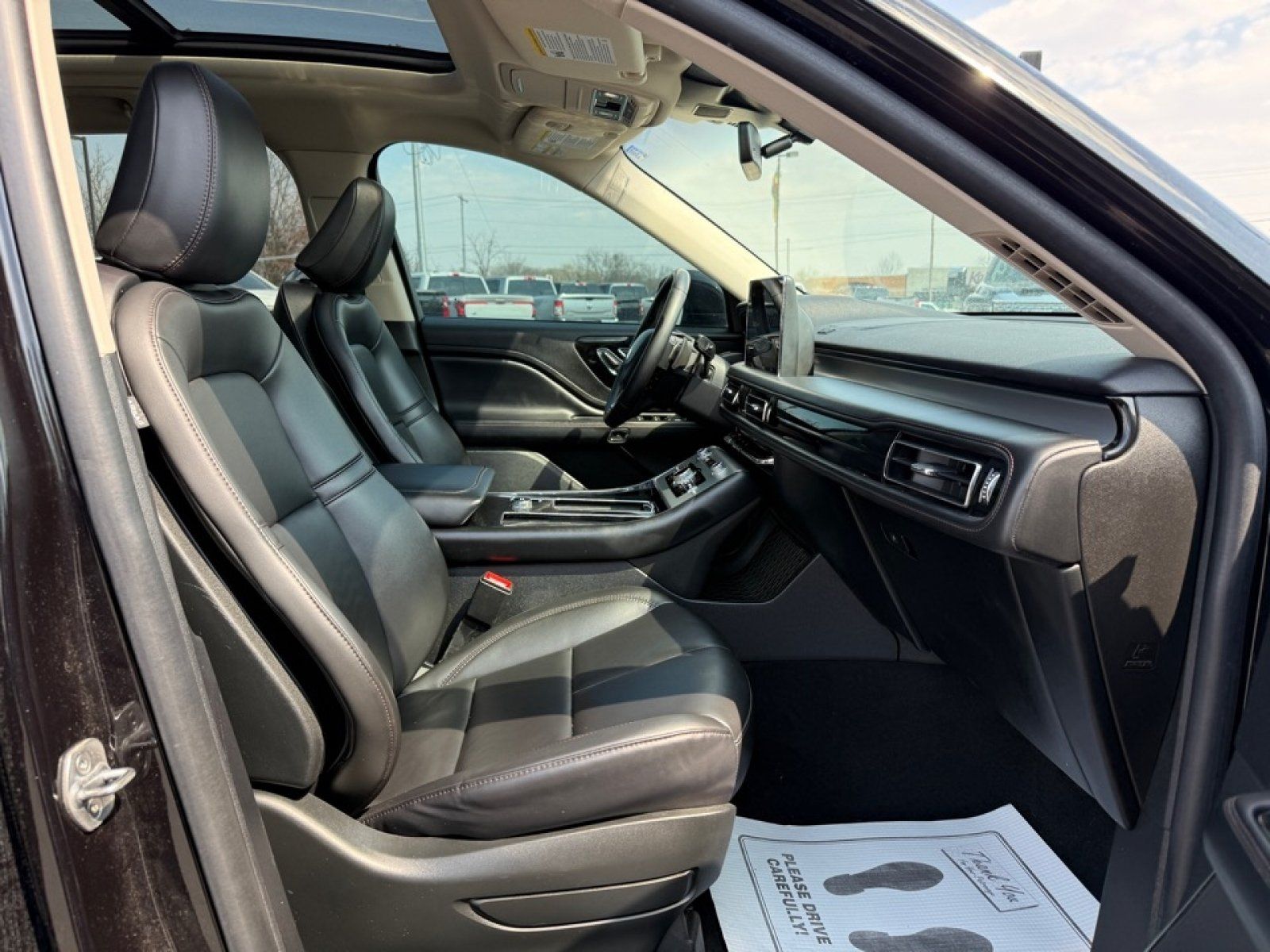 Used 2022 Lincoln Aviator AWD w/ Premium Package image 24