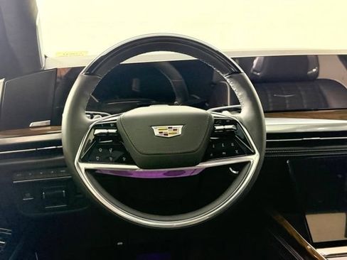 Certified 2026 Cadillac Escalade Platinum Sport AWD/4WD image 24