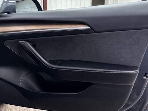 Used 2023 Tesla Model 3 Standard Range image 22