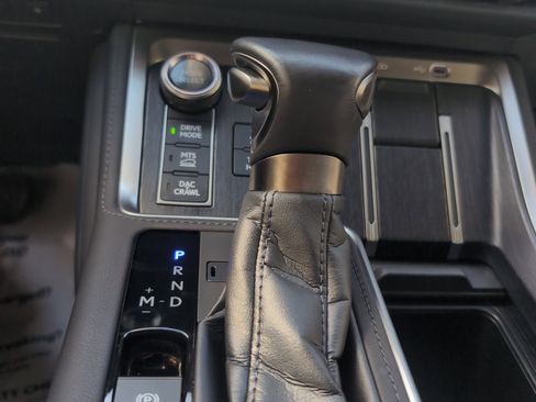 Used 2024 Lexus GX 550 image 26