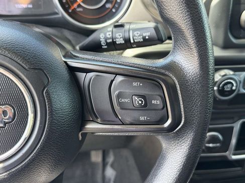 Used 2018 Jeep Wrangler Unlimited Sport AWD/4WD image 22