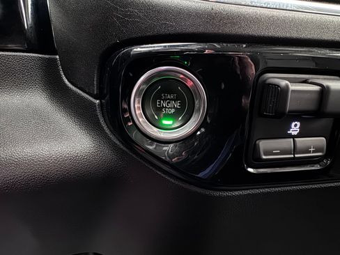 Certified 2024 Chevrolet Silverado 2500 LTZ AWD/4WD image 20