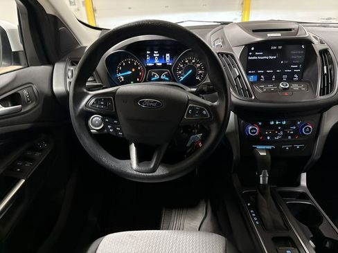 Used 2017 Ford Escape SE w/ Equipment Group 201A AWD/4WD image 11