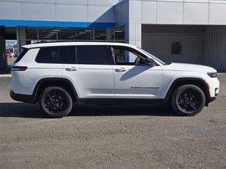 Used 2024 Jeep Grand Cherokee L Laredo video 2