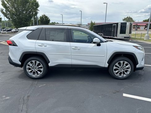 Used 2024 Toyota RAV4 XLE Premium w/ Weather Package AWD/4WD image 10