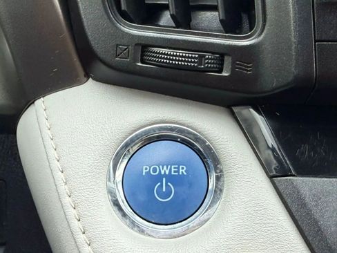 Used 2016 Toyota RAV4 Limited image 44