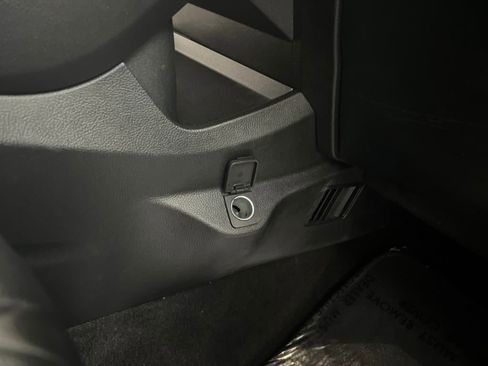 Used 2024 Ford Edge Titanium image 28