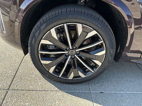 New 2026 Volvo XC90 T8 Ultra w/ Protection Package Premier AWD/4WD image 12