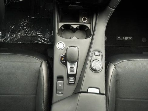 Used 2022 INFINITI QX50 Essential FWD image 19