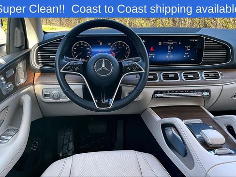 Used 2025 Mercedes-Benz GLS 450 4MATIC image 6
