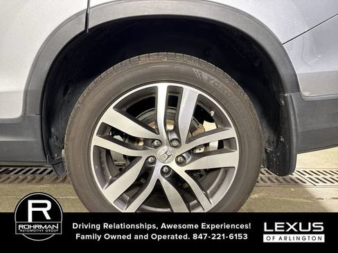 Used 2016 Honda Pilot Touring image 5