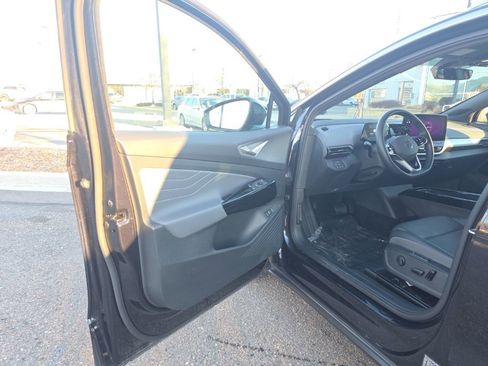 Certified 2023 Volkswagen ID.4 Pro S Plus image 9