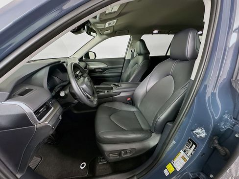 Certified 2025 Toyota Grand Highlander AWD Hybrid image 20