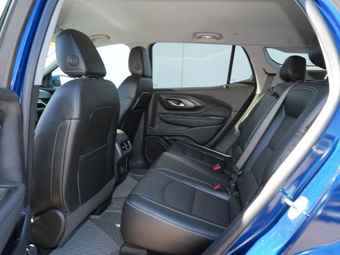 Used 2023 GMC Terrain SLT AWD/4WD image 18