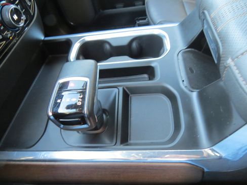 Used 2024 Chevrolet Silverado 1500 High Country w/ Technology Package image 25