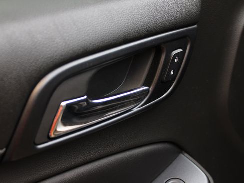 Used 2015 Chevrolet Tahoe LTZ image 24