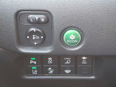 Used 2021 Honda Ridgeline Black Edition image 25