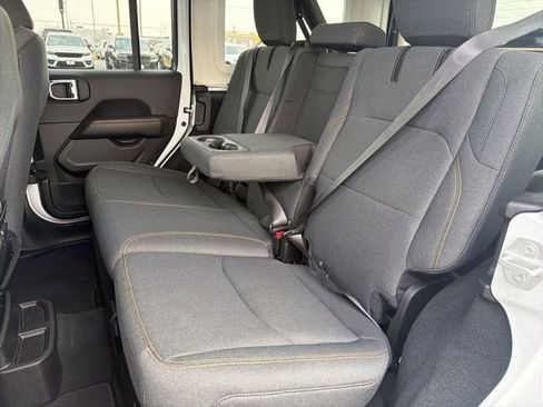 Used 2025 Jeep Wrangler Unlimited Sahara w/ Safety Group image 16