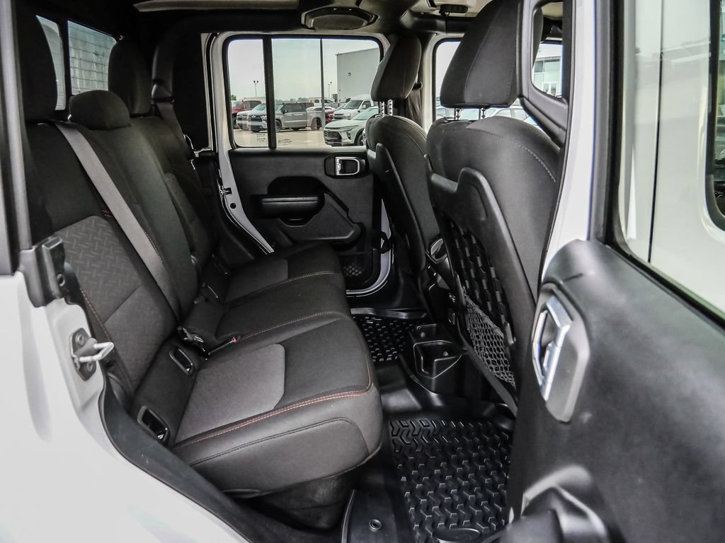 Used 2021 Jeep Gladiator Mojave AWD/4WD image 23