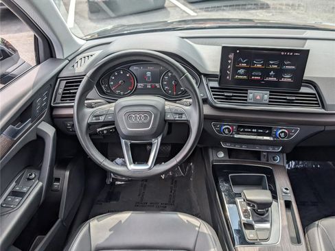 Used 2023 Audi Q5 2.0T Premium w/ Convenience Package AWD/4WD image 17