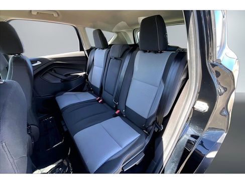 Used 2017 Ford Escape SE w/ Equipment Group 201A FWD image 21