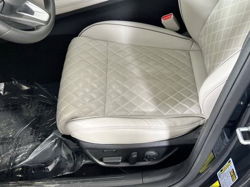 Used 2022 Genesis G70 3.3T w/ Sport Prestige Package image 20