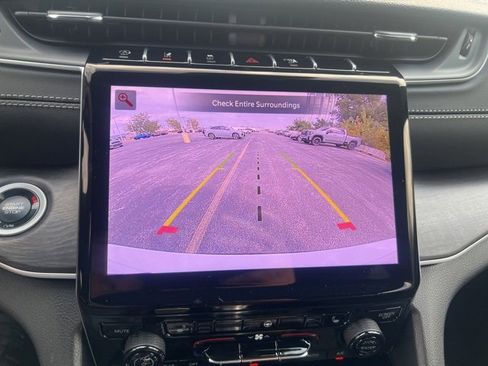 New 2025 Jeep Grand Cherokee L Limited w/ Black Appearance Package image 28