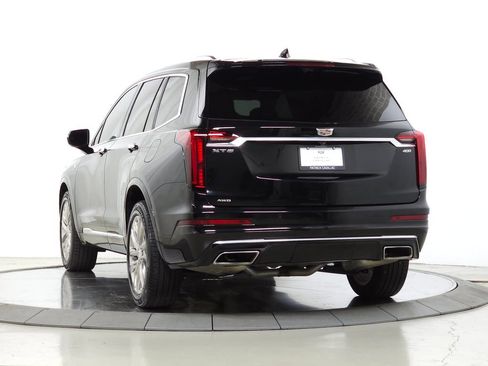 Used 2023 Cadillac XT6 Premium Luxury w/ Technology Package AWD/4WD image 3